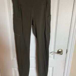 Lululemon khaki legging sz 6
